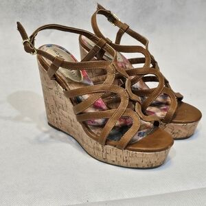 Madden Girl Strappy Brown Ankle Strap Platform Wedge with 5in Heel Size 7.5?